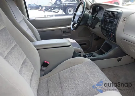 2000 Ford Explorer Sport from USA, damaged, VIN 1FMYU60E4YUA76990